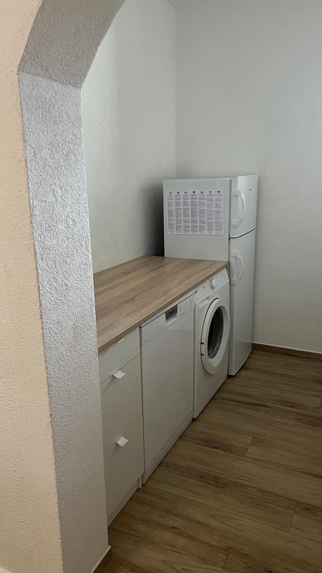 Ela I Gabi Apartment Omišalj Exterior foto