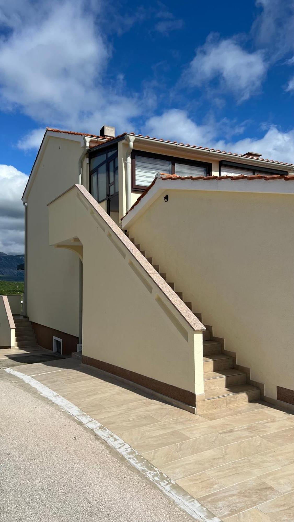 Ela I Gabi Apartment Omišalj Exterior foto