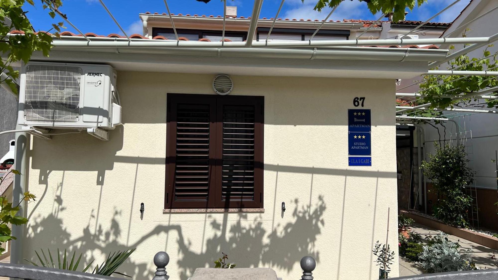 Ela I Gabi Apartment Omišalj Exterior foto